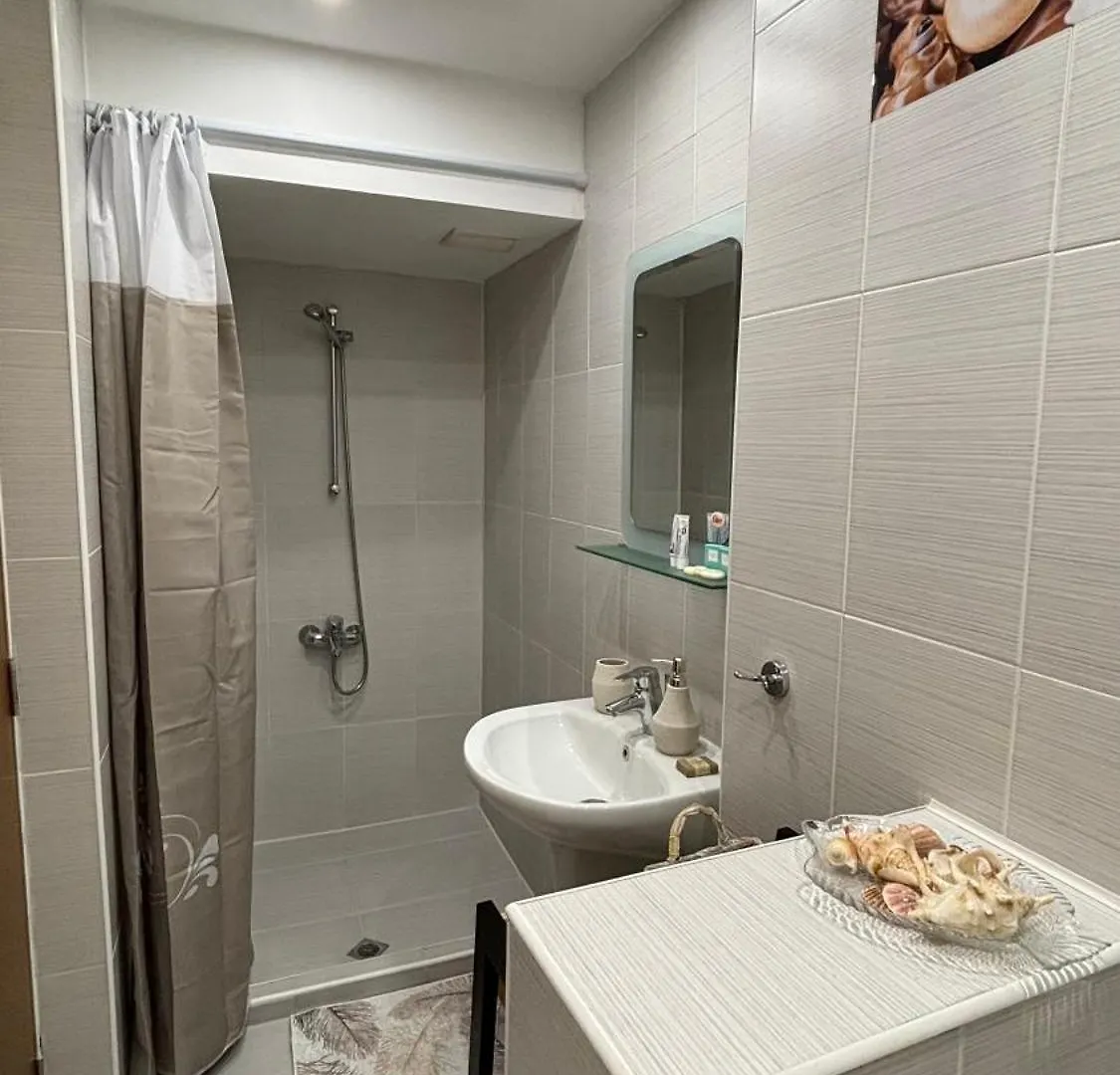 Cozy Brand New Apartment With Air Conditioner And Garden View 소피아 0*,  불가리아