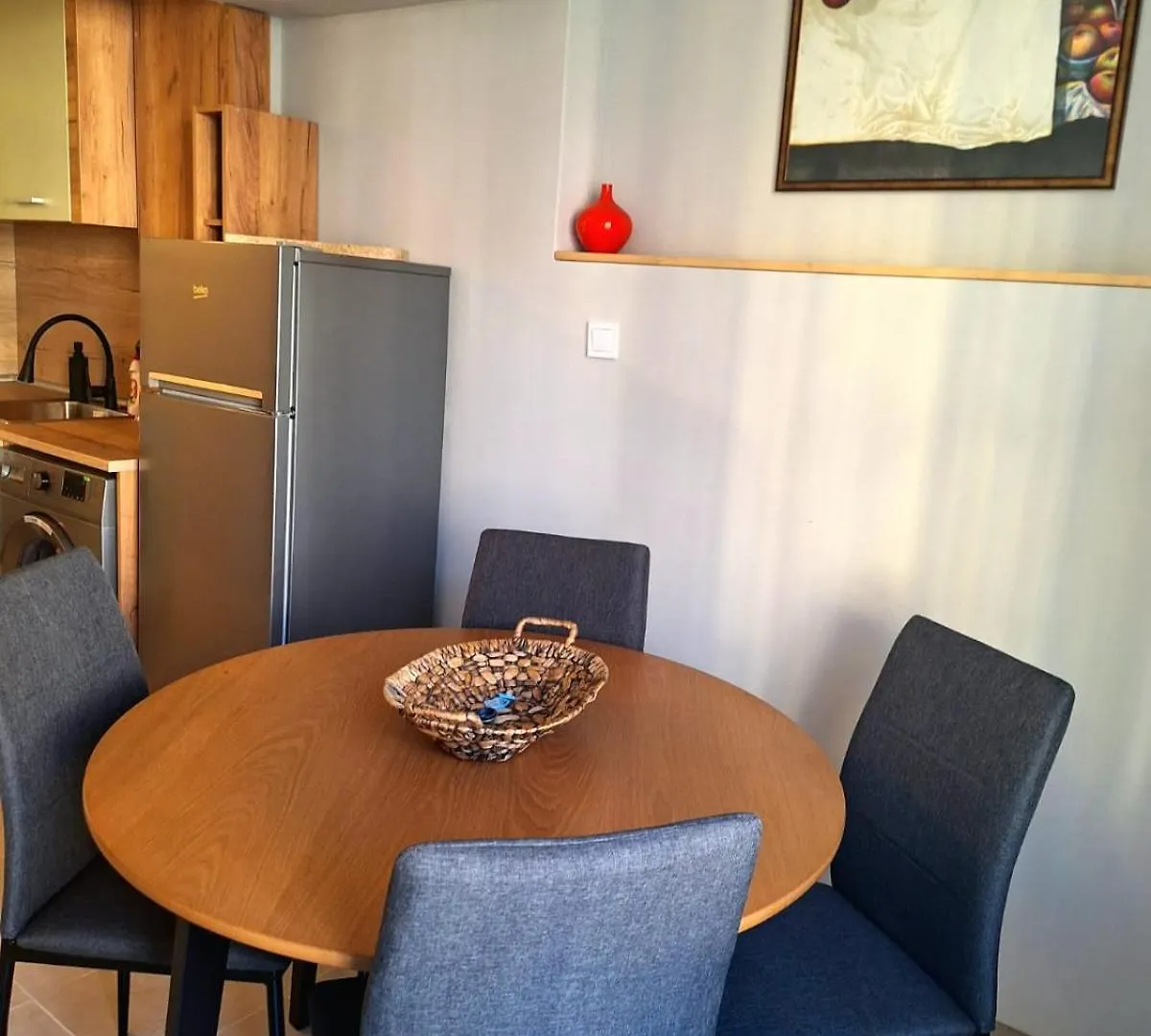Cozy Brand New Apartment With Air Conditioner And Garden View 소피아 불가리아