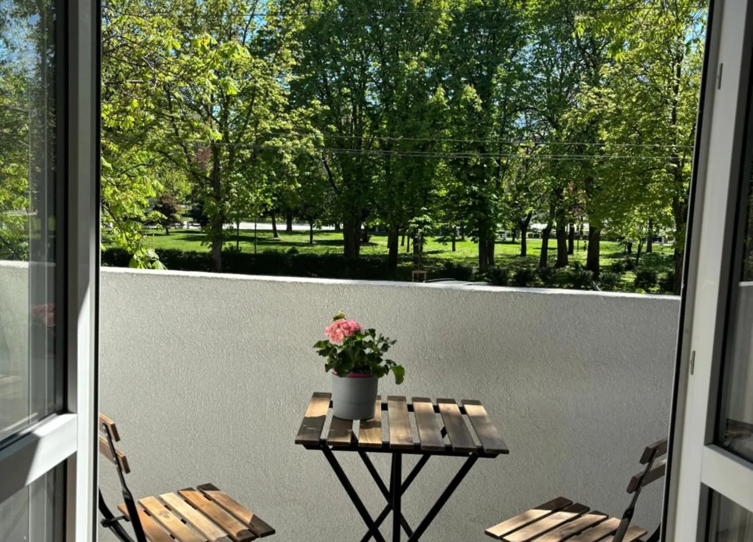 Cozy Brand New Apartment With Air Conditioner And Garden View Sofia
